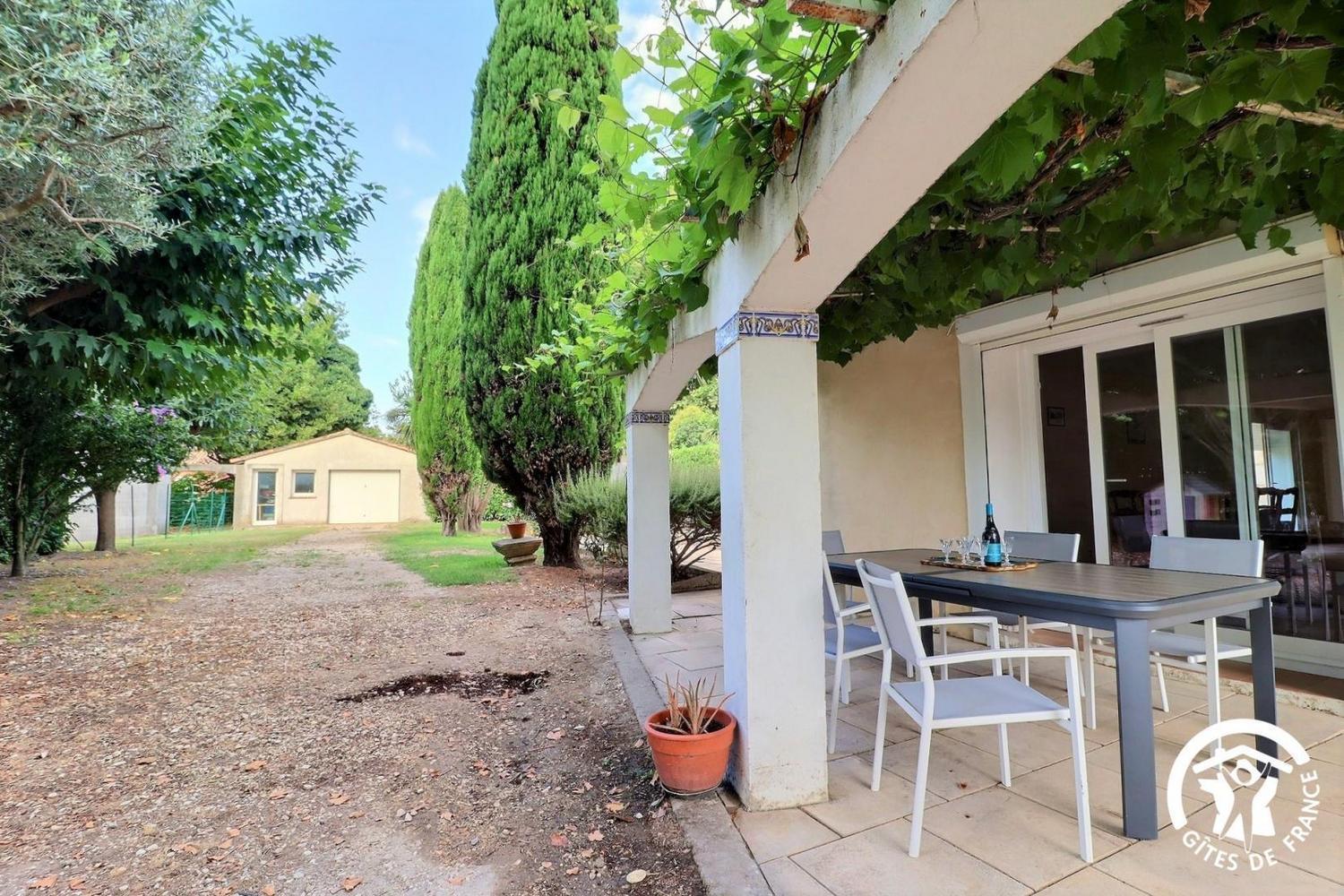 Villa Mariella Arles Bagian luar foto