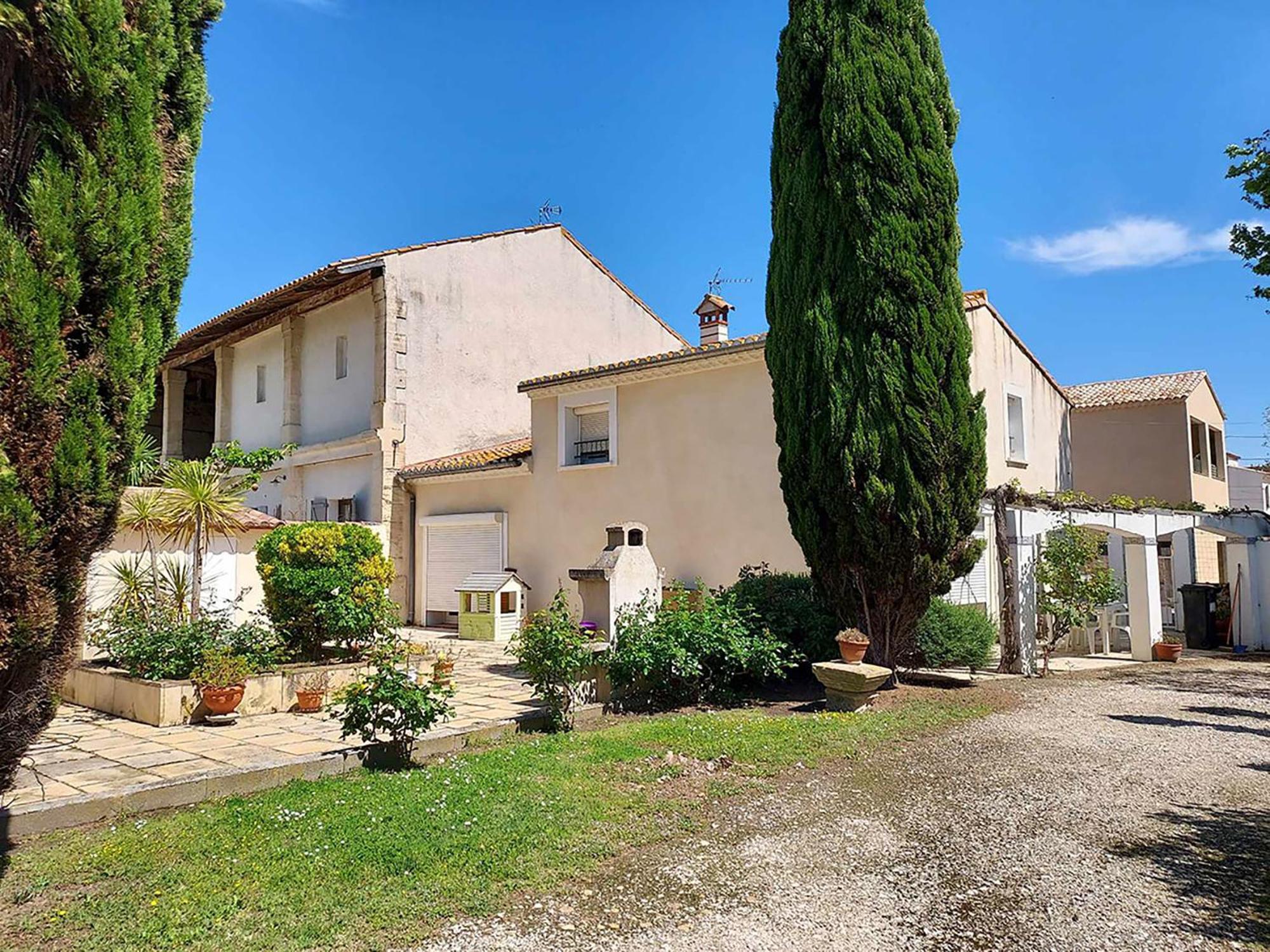 Villa Mariella Arles Bagian luar foto